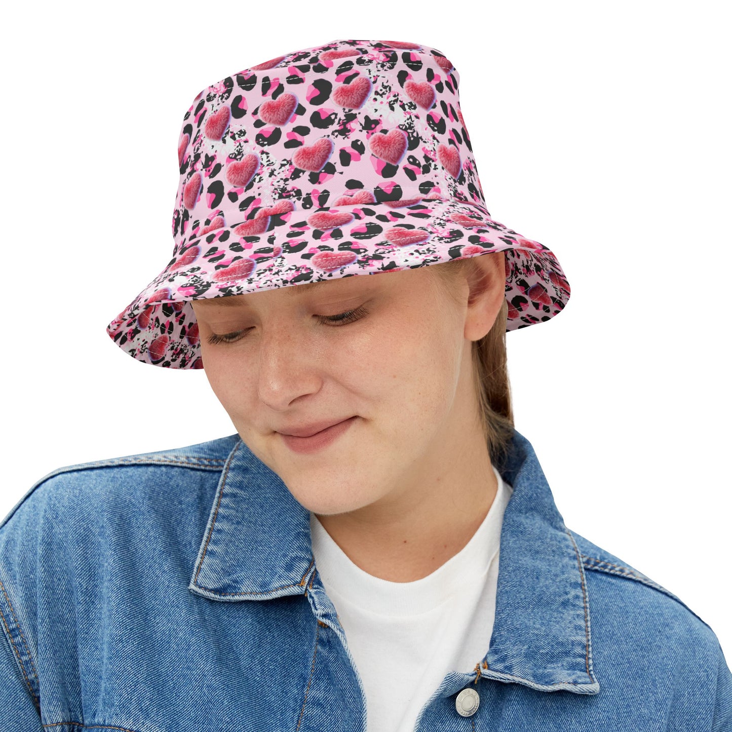 Cheetah Heart Print Bucket Hat – A Stylish & Trendy Accessory